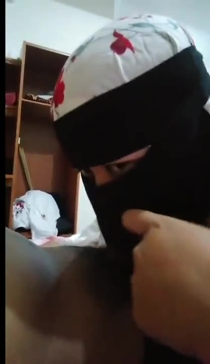 Bokep Jilbab Malam Jumat Masih Pake Mukena