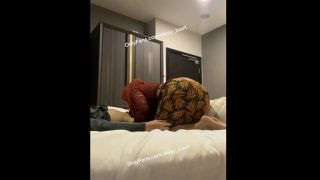 Daisy Bae Hijab Kebaya Merah Viral